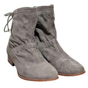Clarks Alba Evie grey faux suede ankle bootie size 9M Scrunch Drawstring slouch